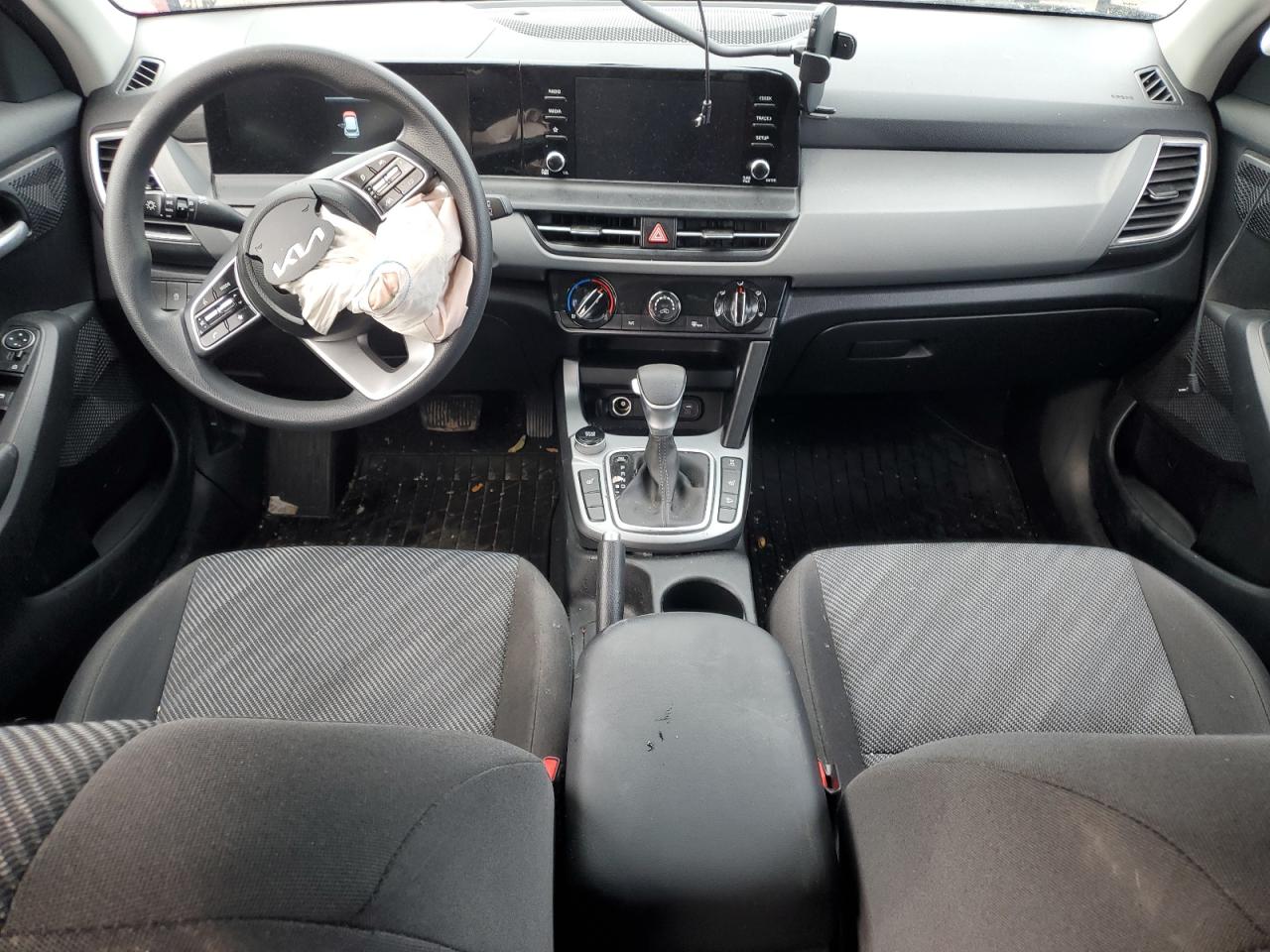 2025 Kia Seltos Lx VIN: KNDEPCAA7S7766019 Lot: 90546725