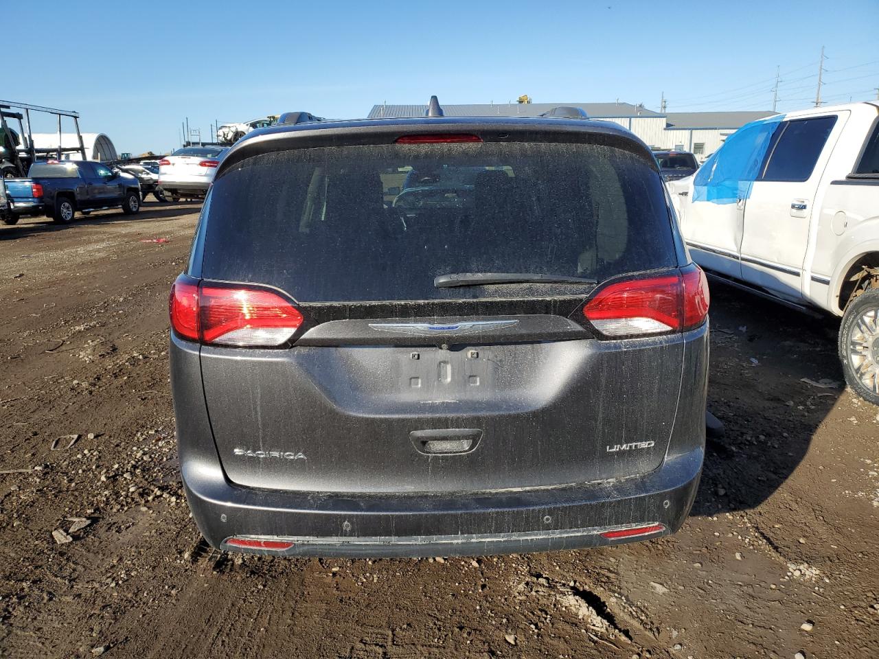 2018 Chrysler Pacifica Limited VIN: 2C4RC1GG4JR358460 Lot: 91817775