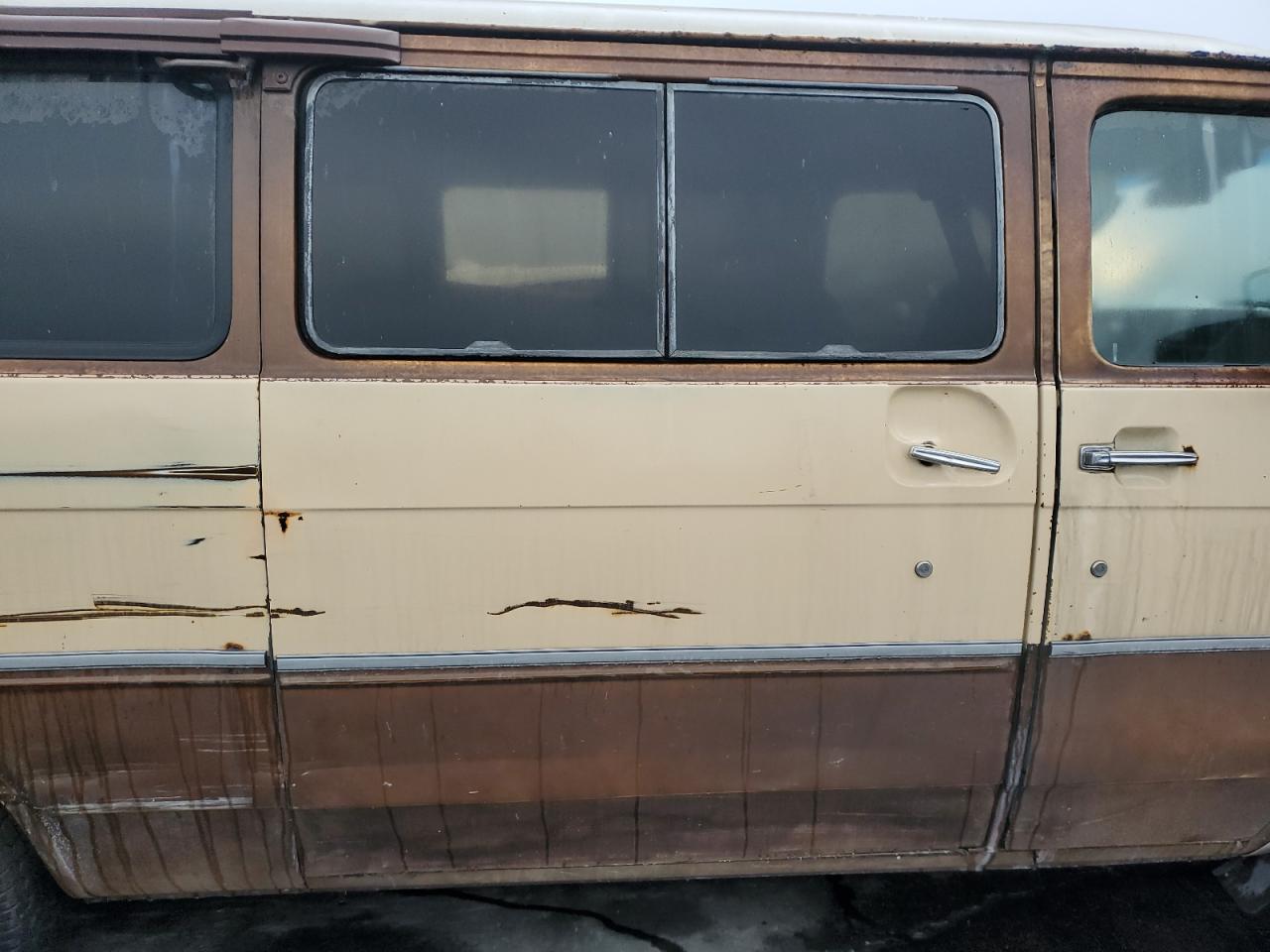 1983 GMC Rally Wagon G2500 VIN: 2G5EG25C4D4516653 Lot: 93947825