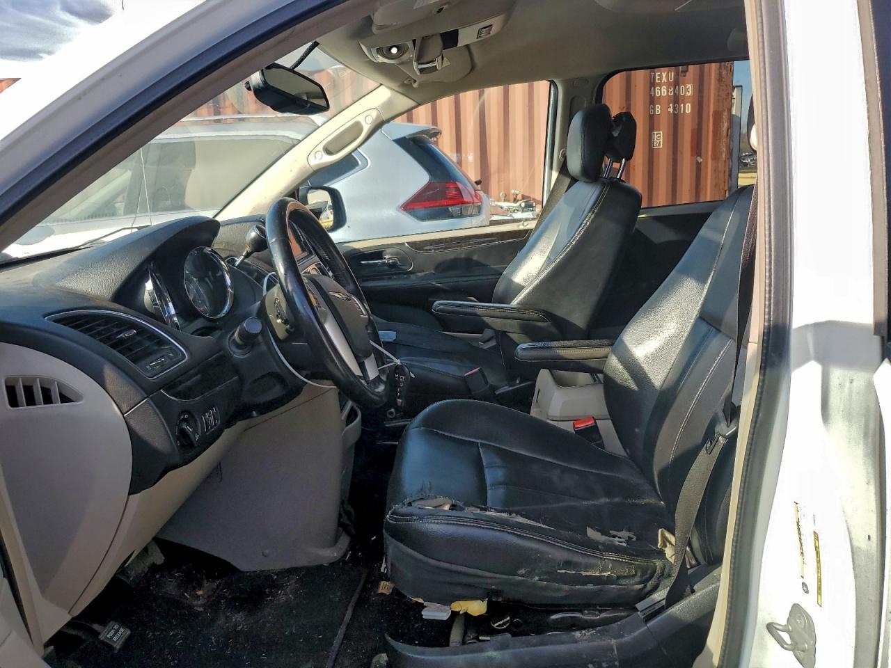 2014 Chrysler Town & Country Touring VIN: 2C4RC1BG9ER383495 Lot: 94186955