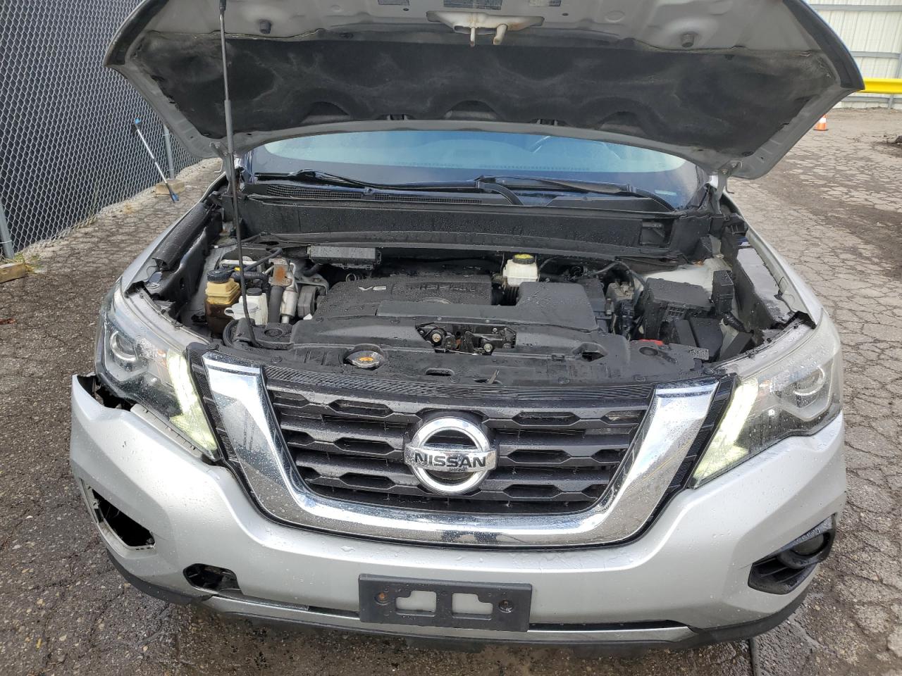 2017 Nissan Pathfinder S VIN: 5N1DR2MM2HC616272 Lot: 92510185