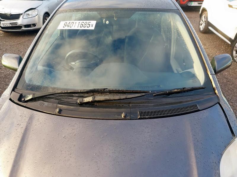 2009 TOYOTA YARIS TR