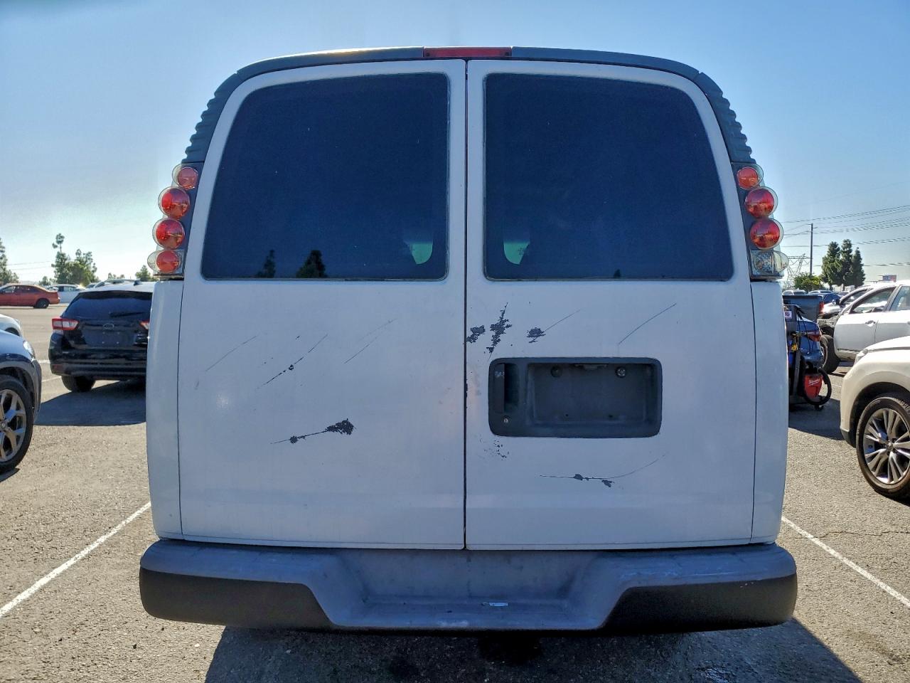 2001 Chevrolet Express G2500 VIN: 1GCFG25W911133317 Lot: 94119855