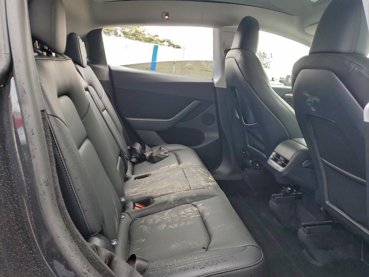 2025 Tesla Model Y VIN: 7SAYGDED8SF312589 Lot: 93557315