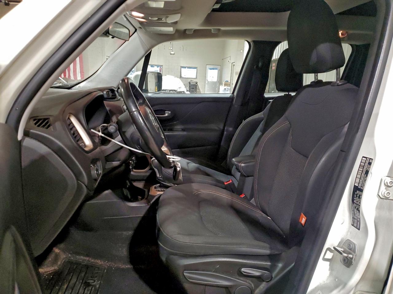 2016 Jeep Renegade Latitude VIN: ZACCJABT4GPC72305 Lot: 92759025