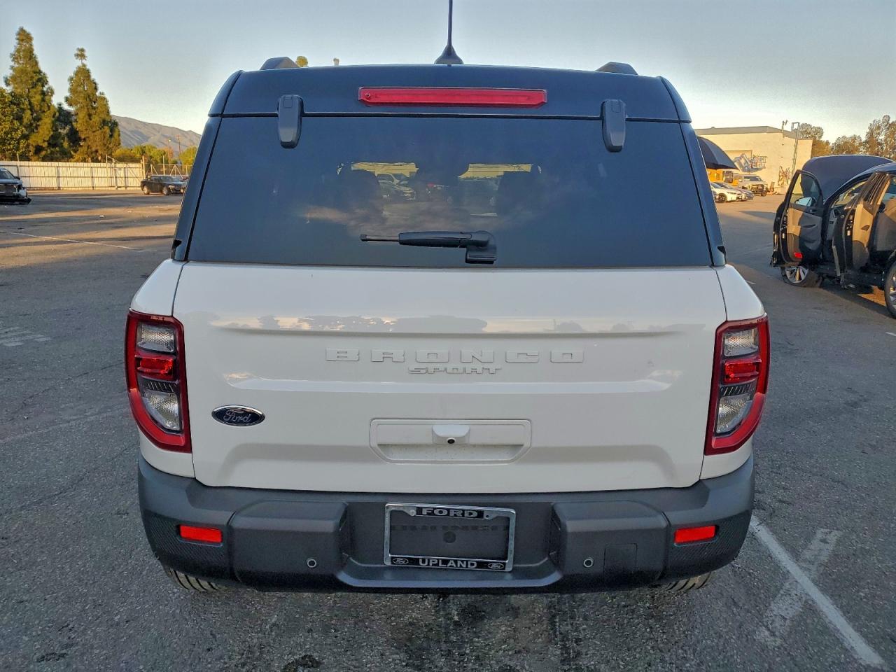 2025 Ford Bronco Sport Outer Banks VIN: 3FMCR9CNXSRF50660 Lot: 94554785