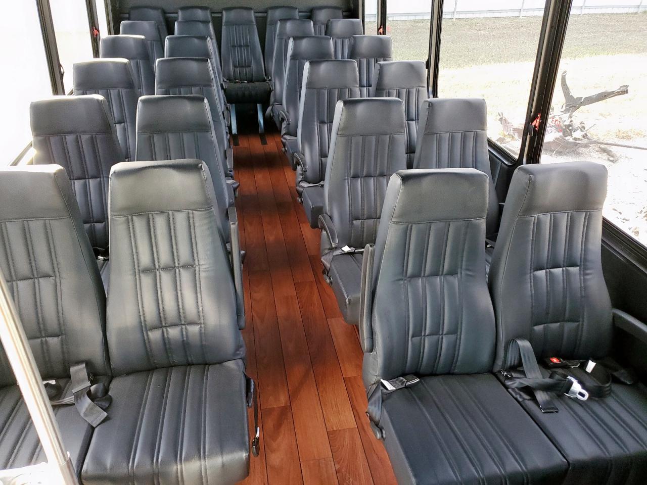 2016 Ford Econoline E450 Super Duty Cutaway Van VIN: 1FDFE4FSXGDC09143 Lot: 85430075