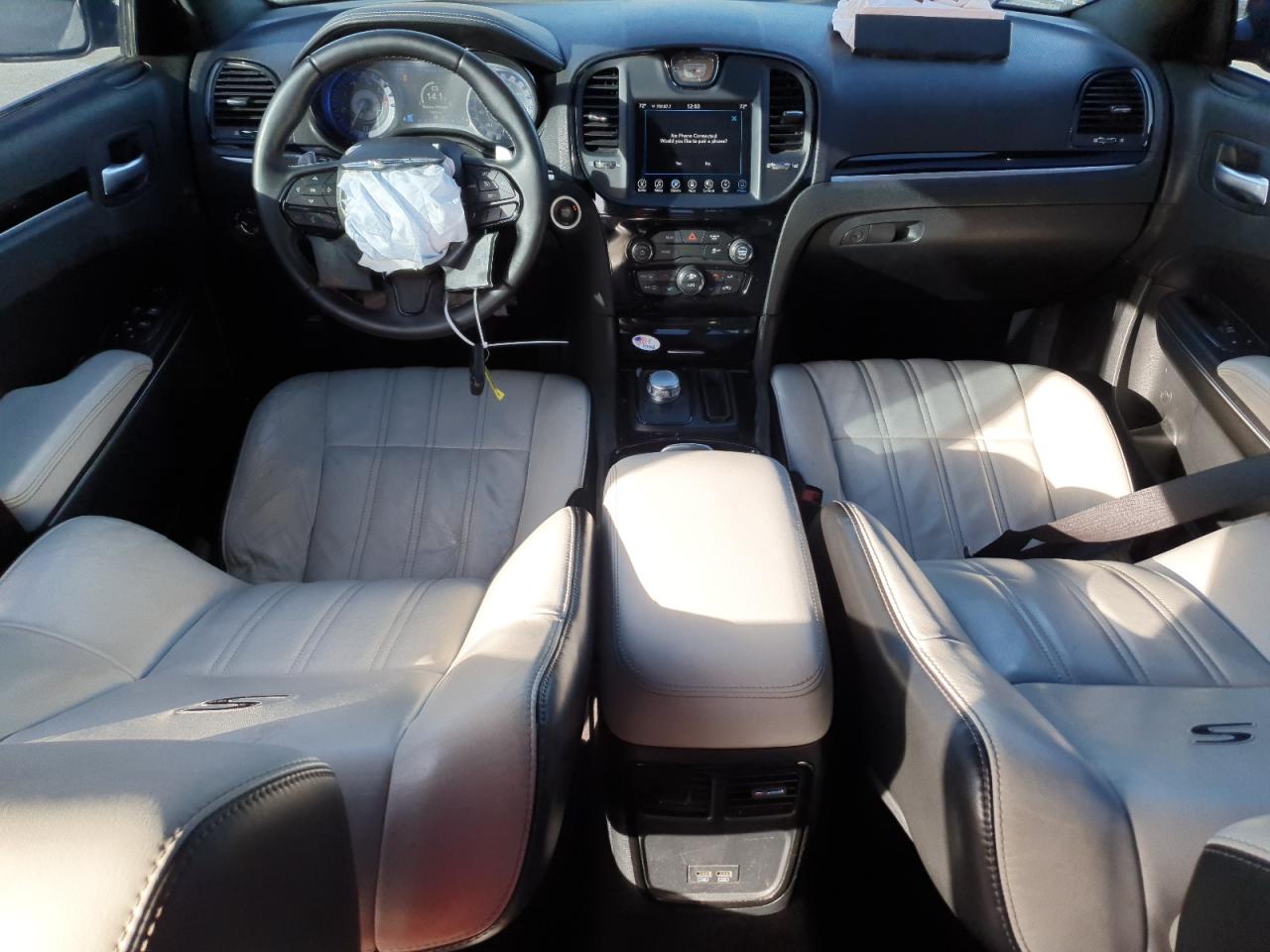 2017 Chrysler 300 S VIN: 2C3CCABG3HH505949 Lot: 92900875