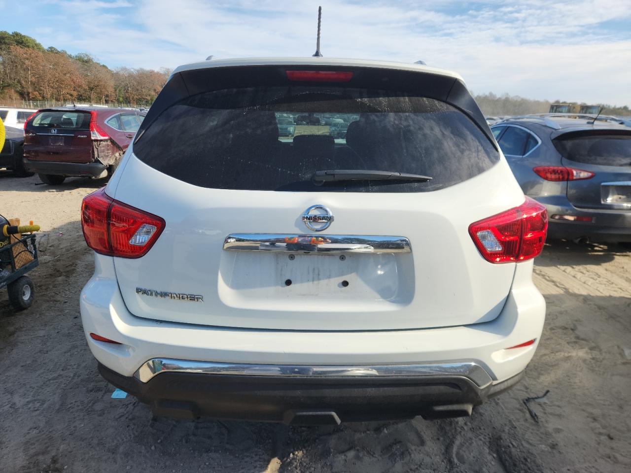 2018 Nissan Pathfinder S VIN: 5N1DR2MNXJC627454 Lot: 92787985