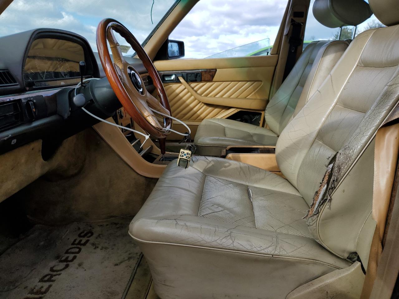 1983 Mercedes-Benz 380 Sel VIN: WDBCA33A9DA006054 Lot: 93062405