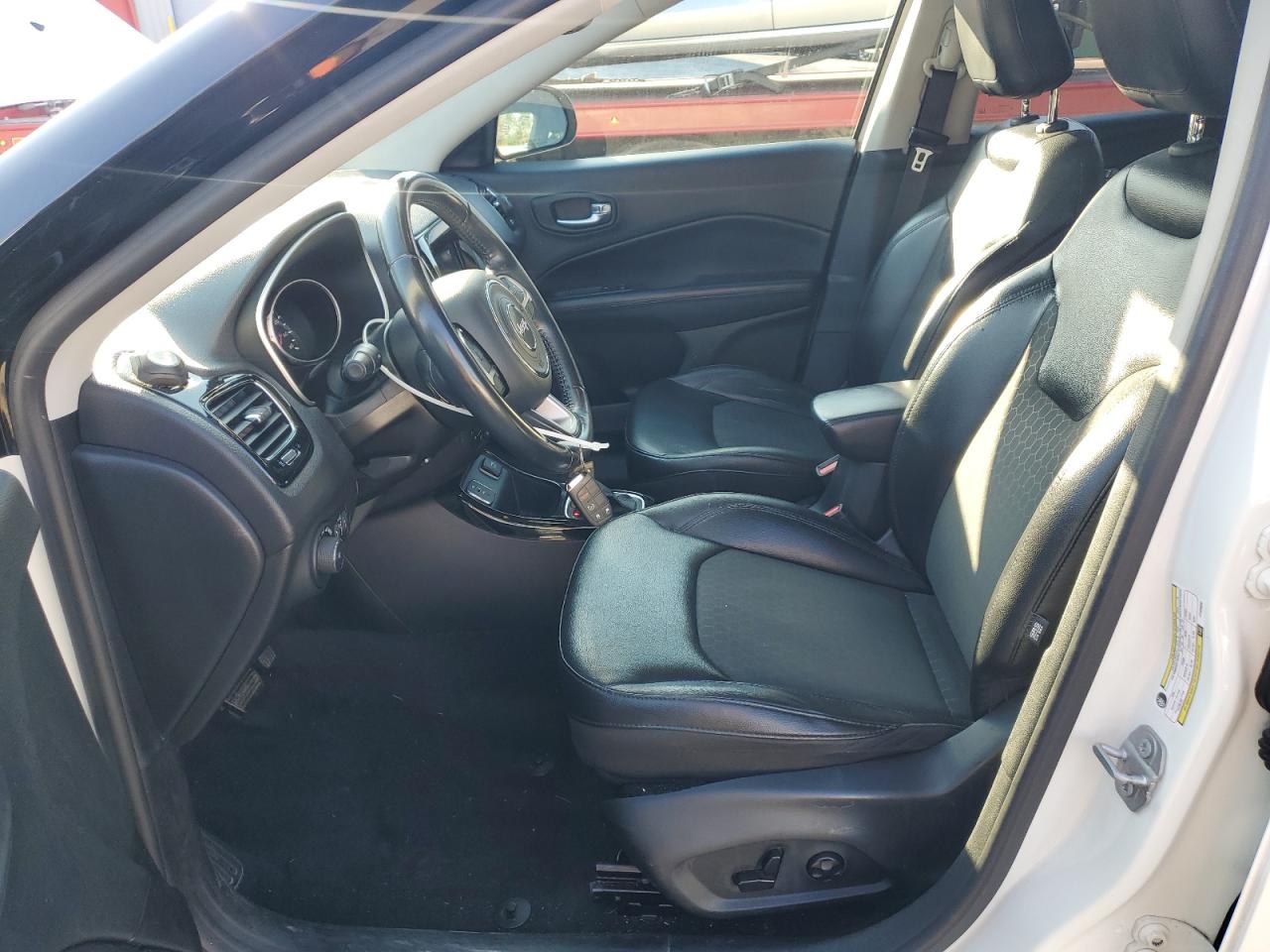 2018 Jeep Compass Latitude VIN: 3C4NJCBB0JT409560 Lot: 91606815