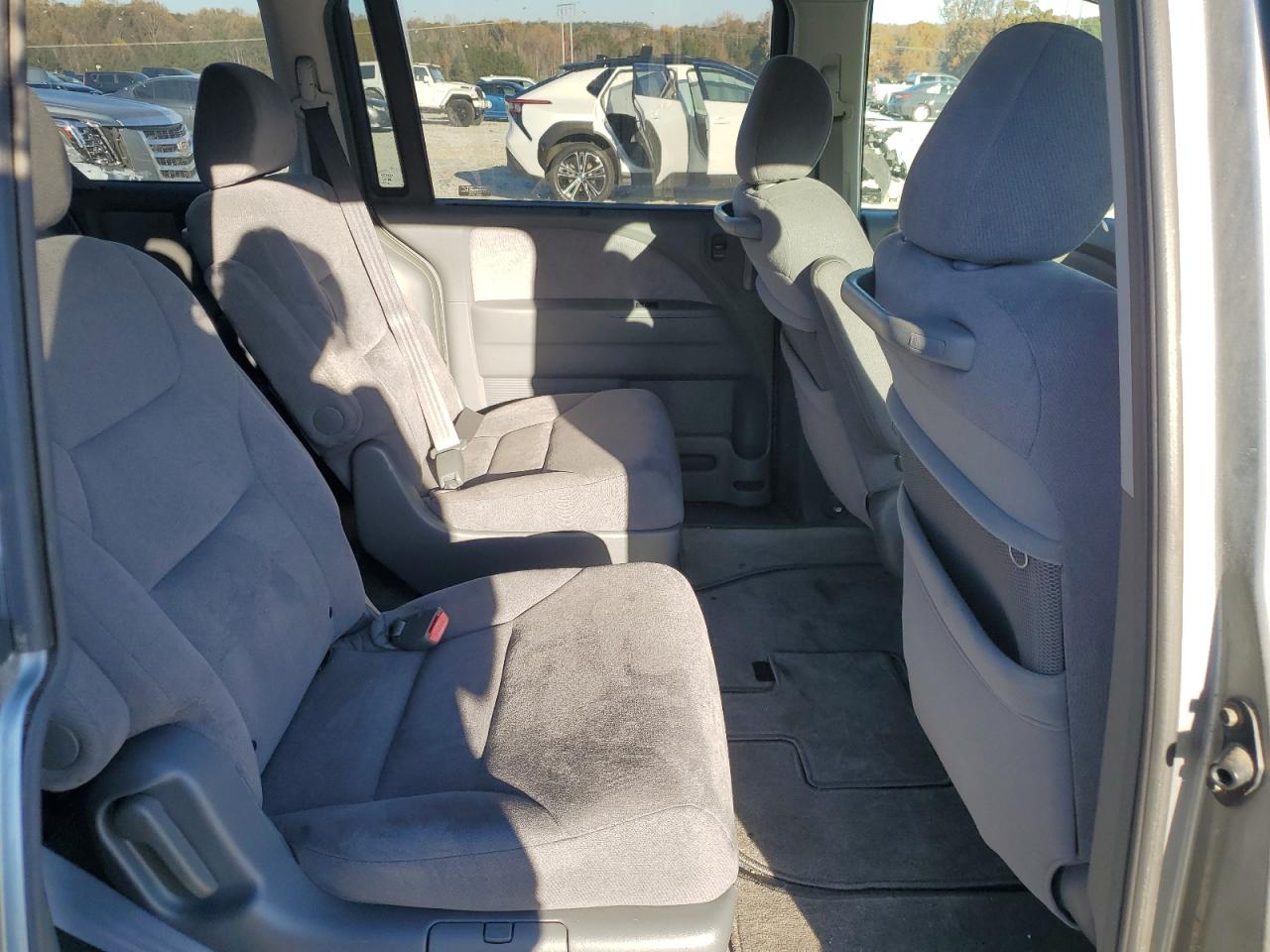 2005 Honda Odyssey Ex VIN: 5FNRL38415B054004 Lot: 92897135