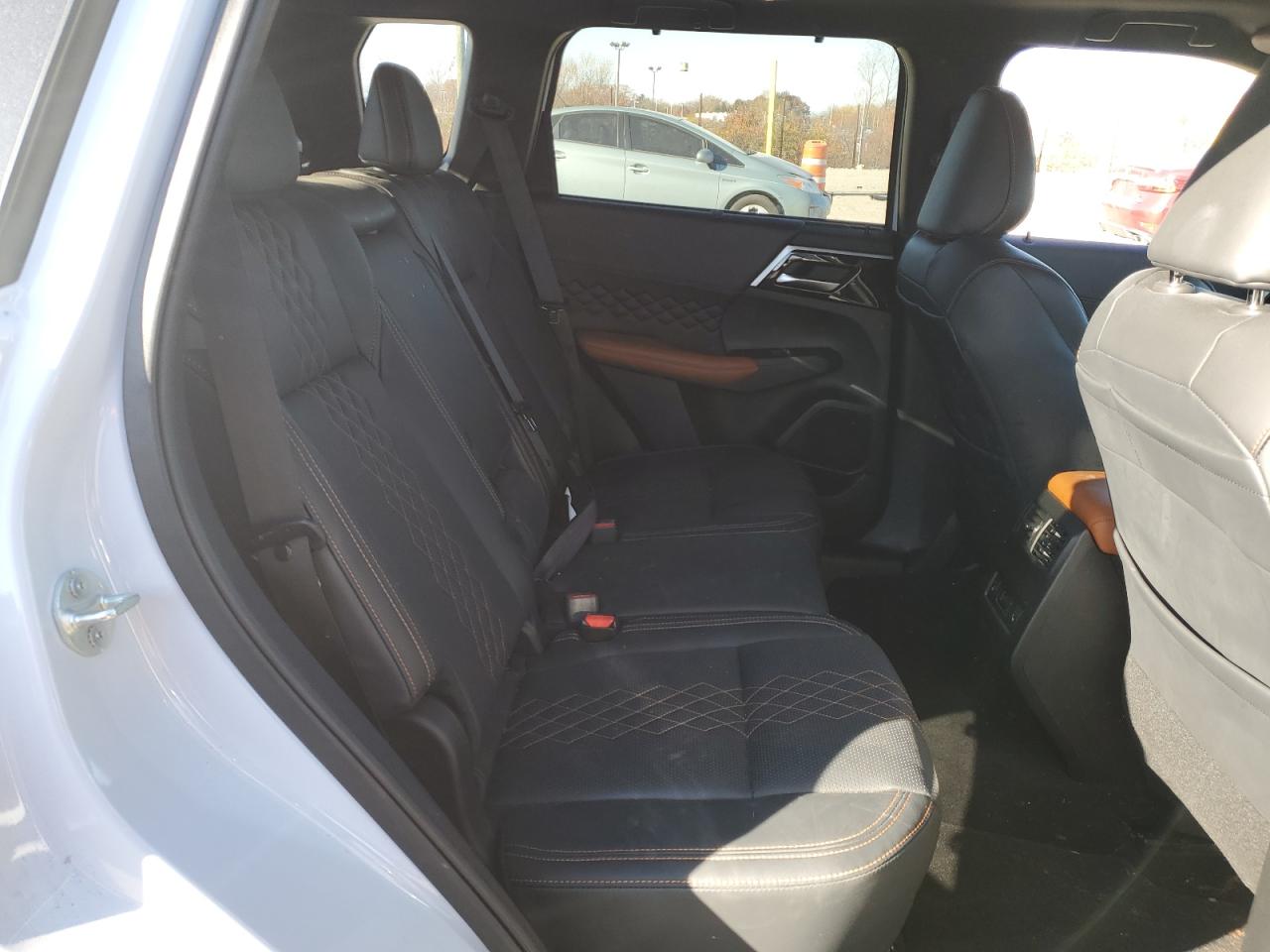 2024 Mitsubishi Outlander Sel VIN: JA4J4WA83RZ016406 Lot: 92037205