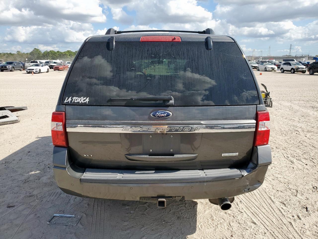 2016 Ford Expedition Xlt VIN: 1FMJU1HTXGEF32894 Lot: 92725025