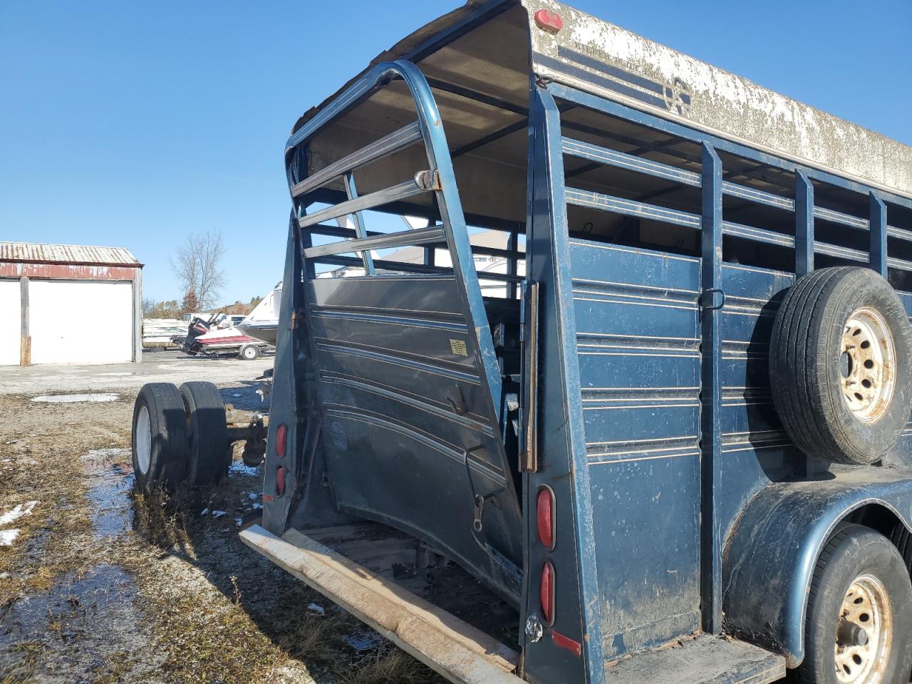 1992 Kief Unknown - Livestock Trailer VIN: 1DVHR1729NK024538 Lot: 91903245