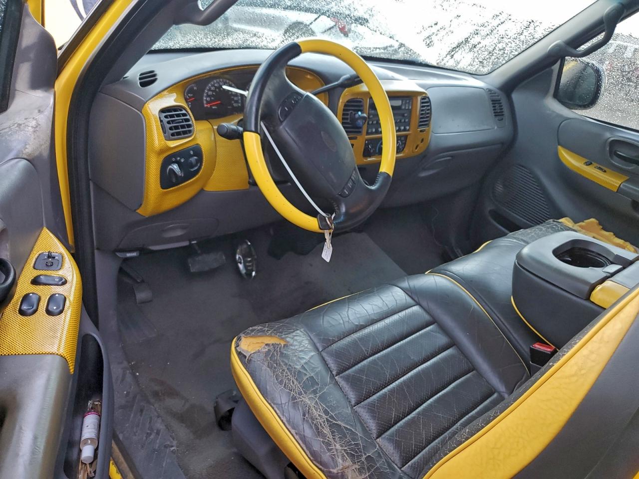 2002 Ford F150 VIN: 1FTRF07L82KB69132 Lot: 93766765