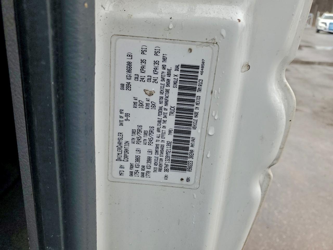 2000 Dodge Ram 1500 VIN: 3B7HF13Z8YM211392 Lot: 94245035