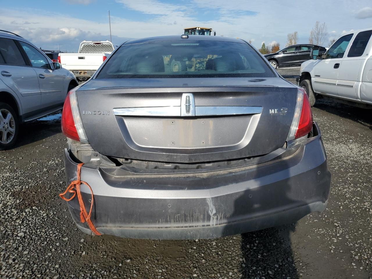 2011 Lincoln Mks VIN: 1LNHL9DR9BG607768 Lot: 92165705