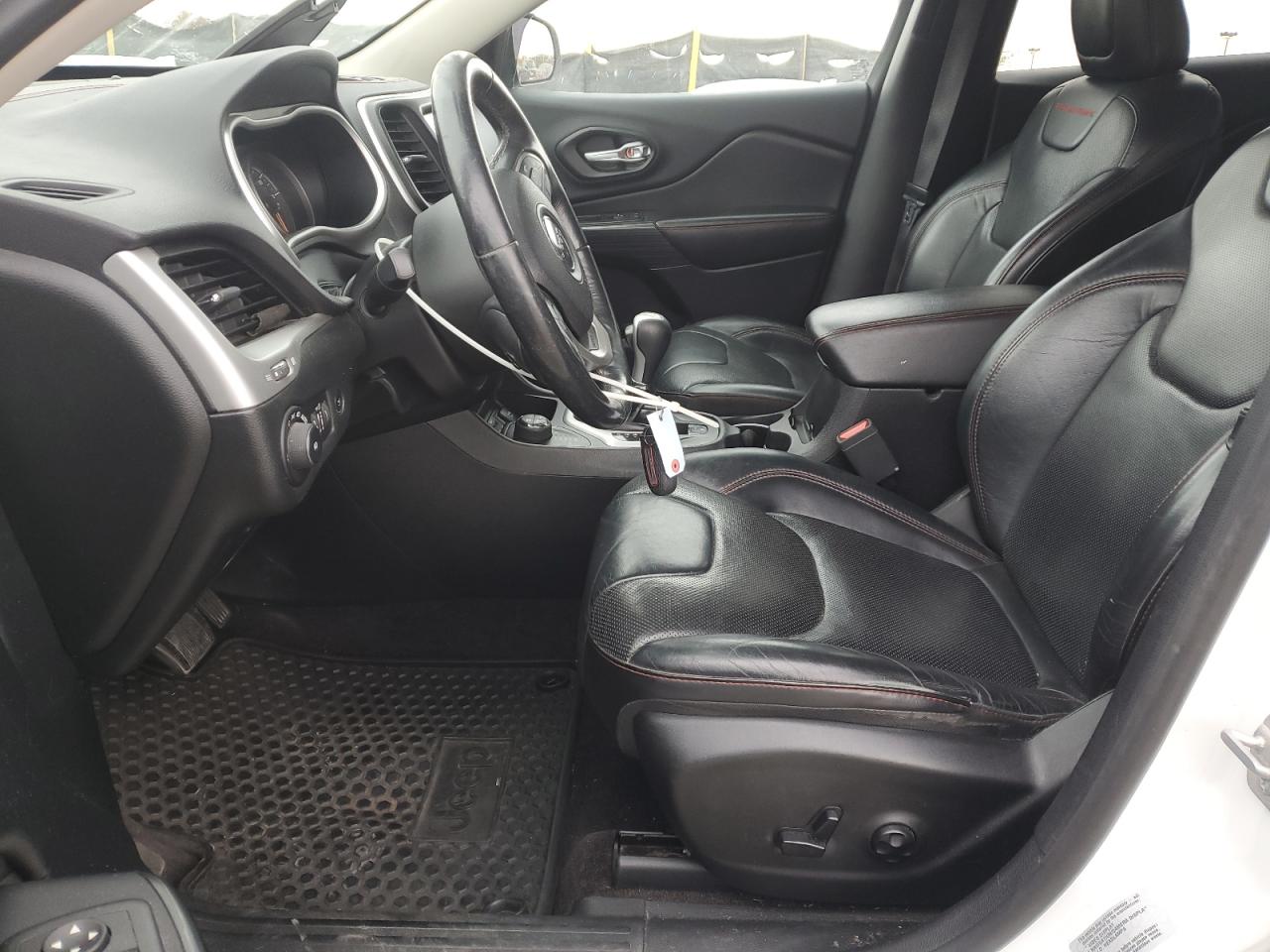 2016 Jeep Cherokee Trailhawk VIN: 1C4PJMBSXGW310360 Lot: 92276005