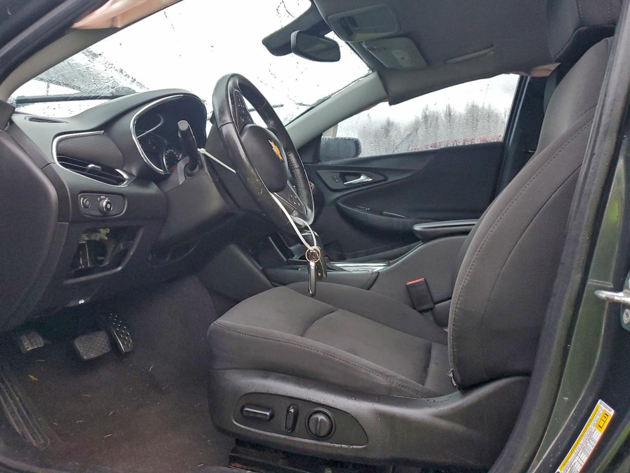 2017 Chevrolet Malibu Lt VIN: 1G1ZE5ST0HF115812 Lot: 93997045