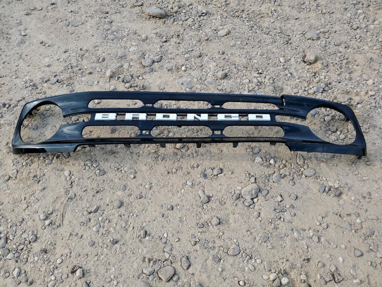 2023 Ford Bronco Base VIN: 1FMEE5DP5PLB17492 Lot: 92749175