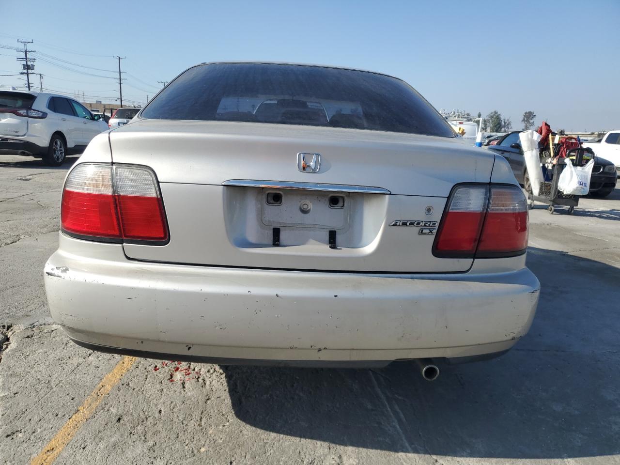 1996 Honda Accord Lx VIN: 1HGCD5630TA239631 Lot: 91126345