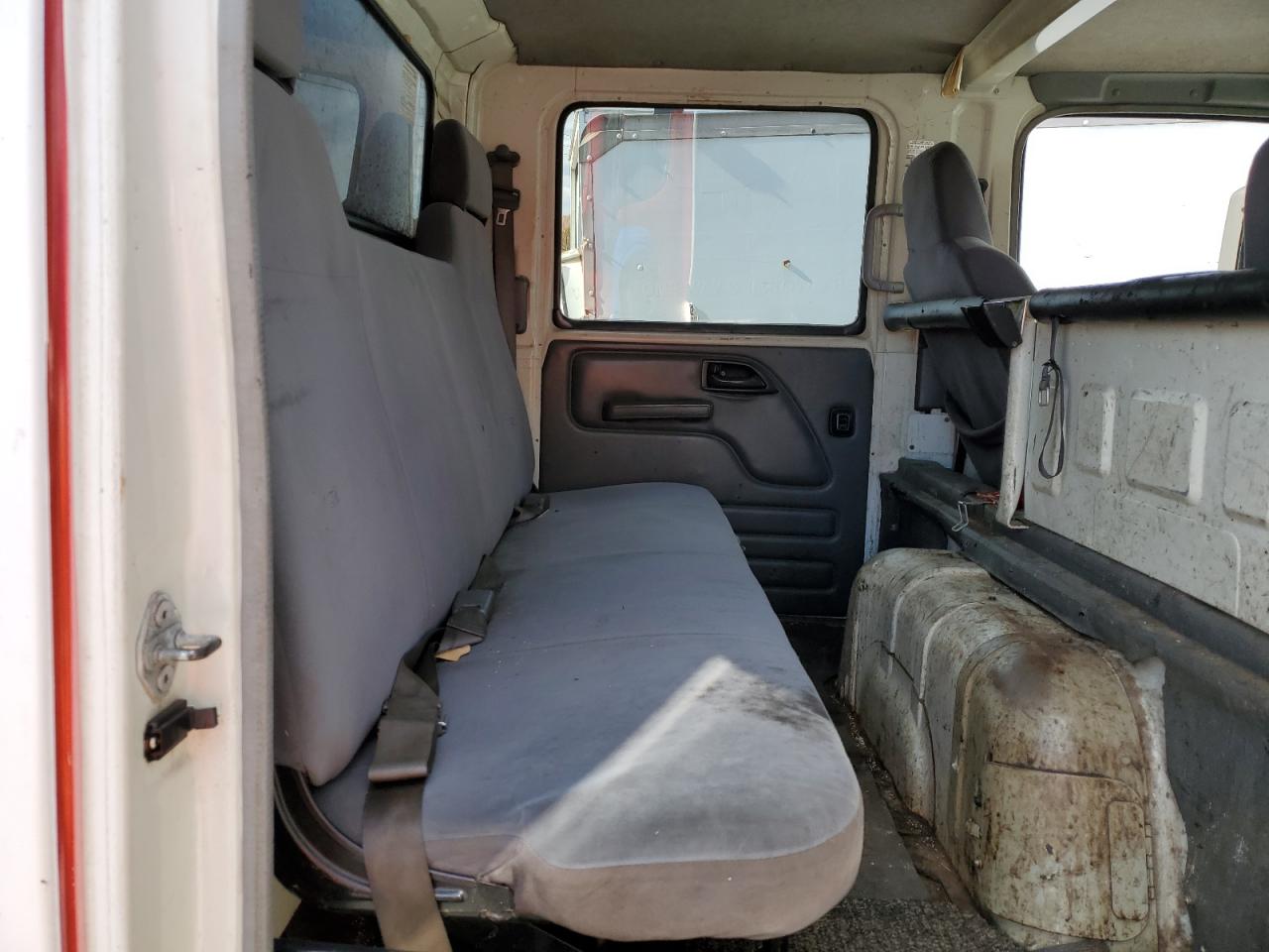 2008 Isuzu Npr Box Truck VIN: 4KLB4J1U68J801817 Lot: 90376325