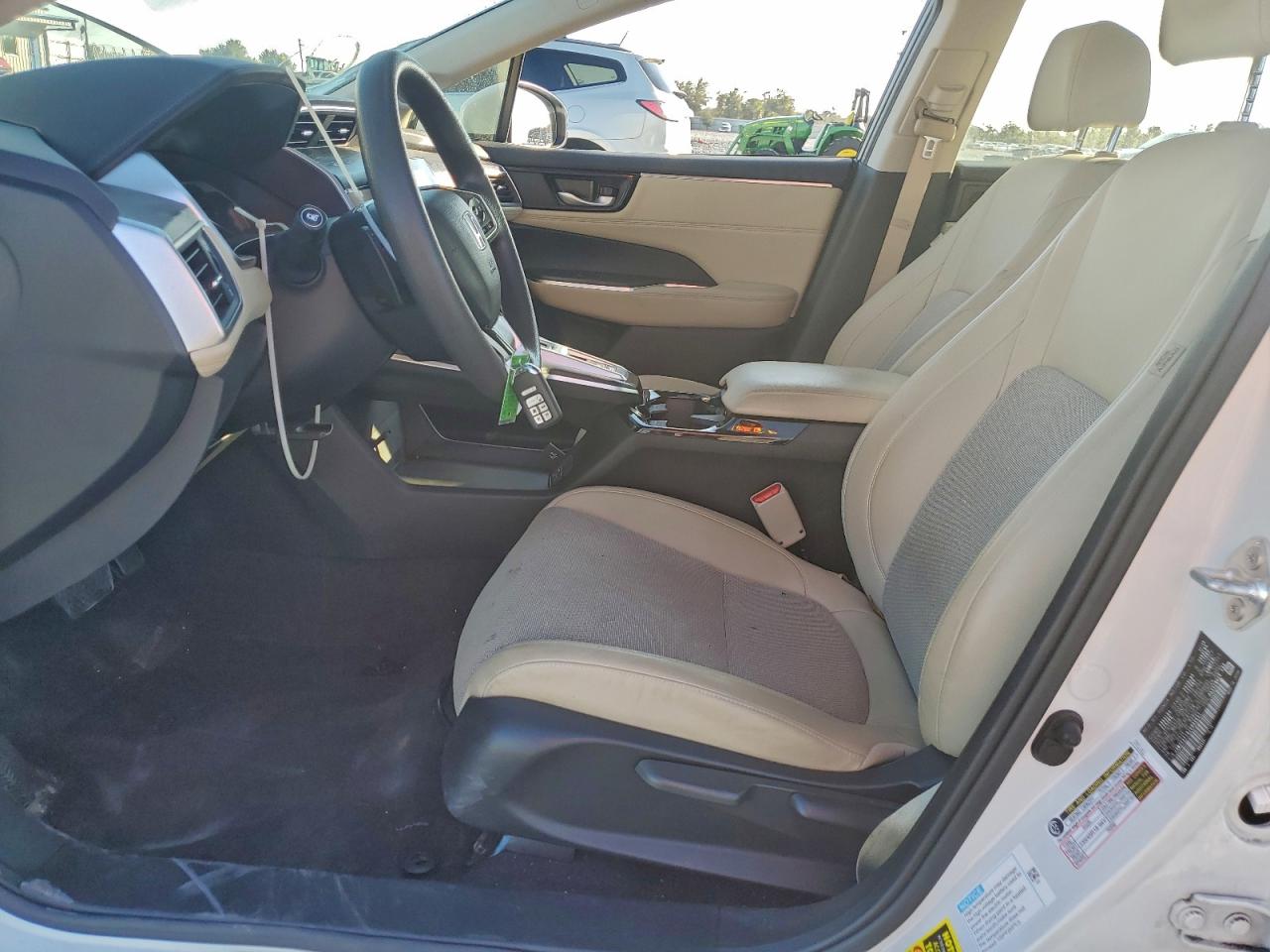 2018 Honda Clarity VIN: JHMZC5F10JC005631 Lot: 94146985