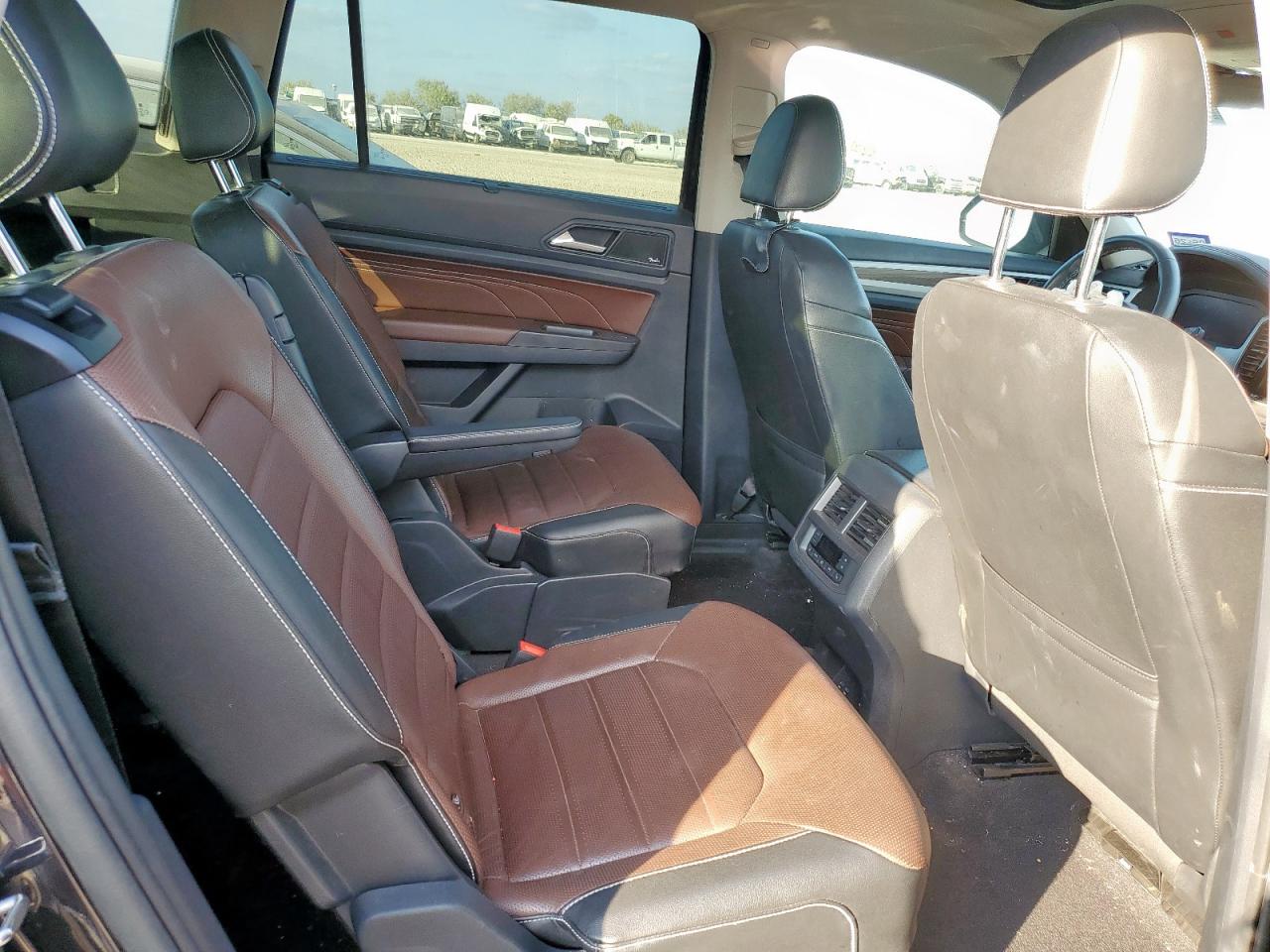 2021 Volkswagen Atlas Sel Premium VIN: 1V2TR2CA8MC590082 Lot: 93218435