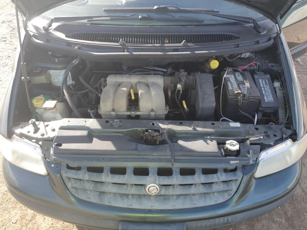 2000 Chrysler Voyager VIN: 2C4FJ25B4YR867593 Lot: 93505505