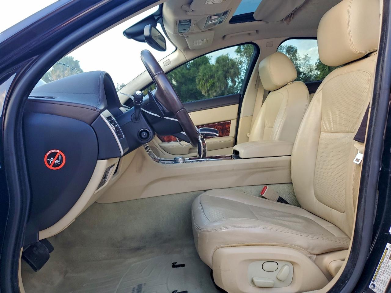 2009 Jaguar Xf Premium Luxury VIN: SAJWA06B69HR21199 Lot: 94036105