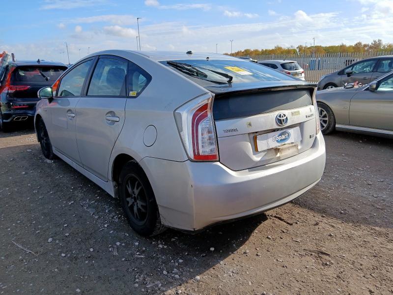 2013 TOYOTA PRIUS 1.8 VVTI T3 5DR CVT AUTO
