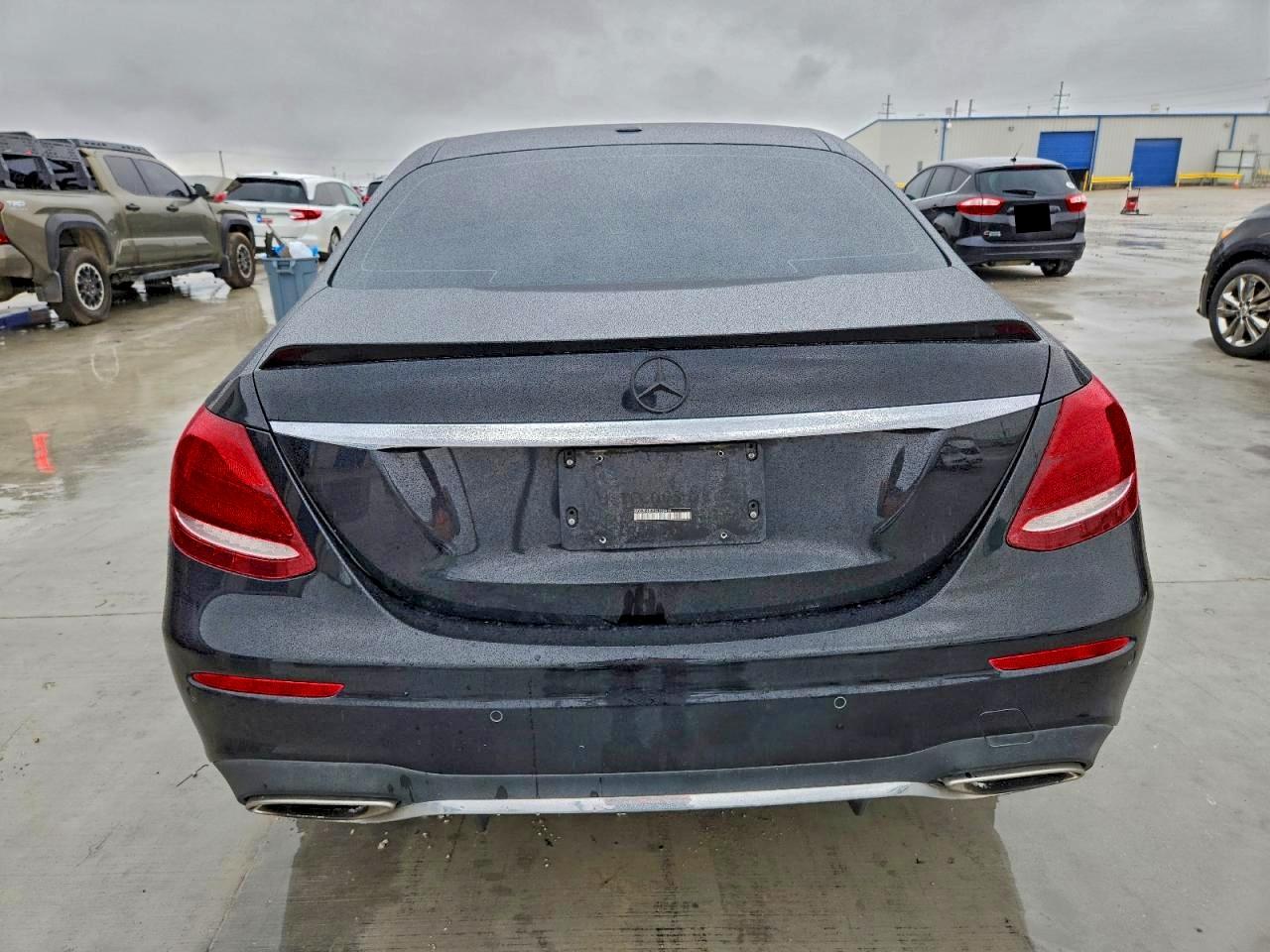 2017 Mercedes-Benz E 300 VIN: WDDZF4JB7HA102419 Lot: 94299505