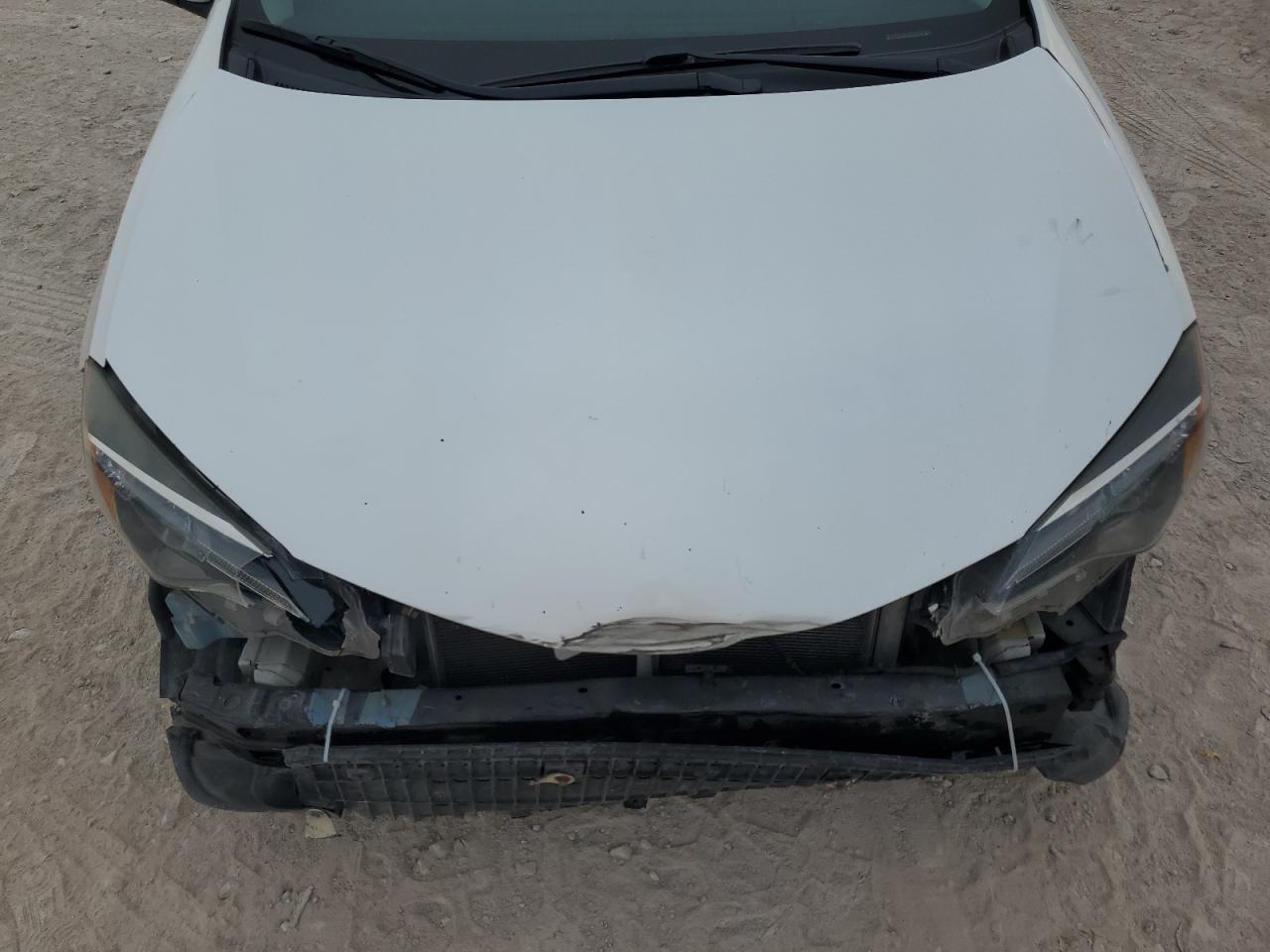 2018 Toyota Corolla L VIN: 5YFBURHE3JP786773 Lot: 92744875