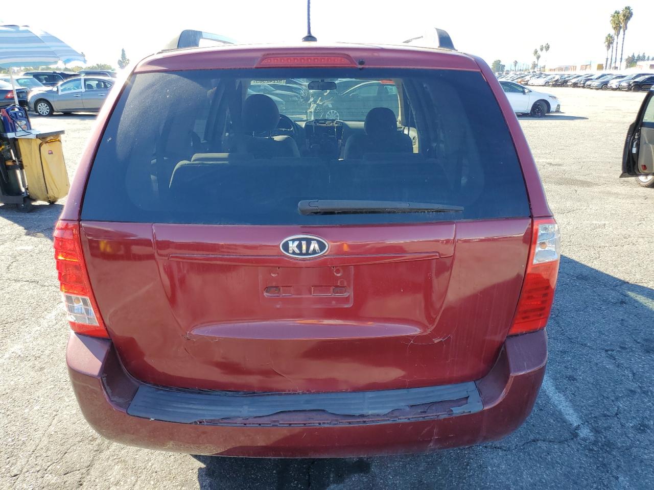 2011 Kia Sedona Lx VIN: KNDMG4C70B6377893 Lot: 92242505
