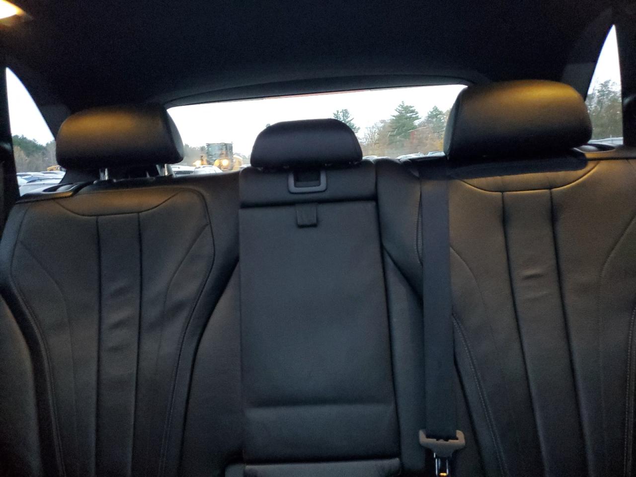 Фото: 5UXKR0C36H0V73628