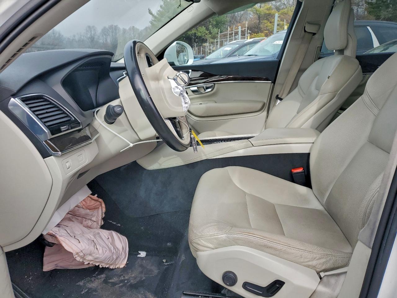 2017 Volvo Xc90 T6 VIN: YV4A22PK5H1141876 Lot: 94482355