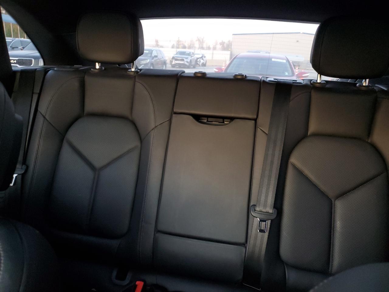 2017 Porsche Macan S VIN: WP1AB2A54HLB12667 Lot: 93657565