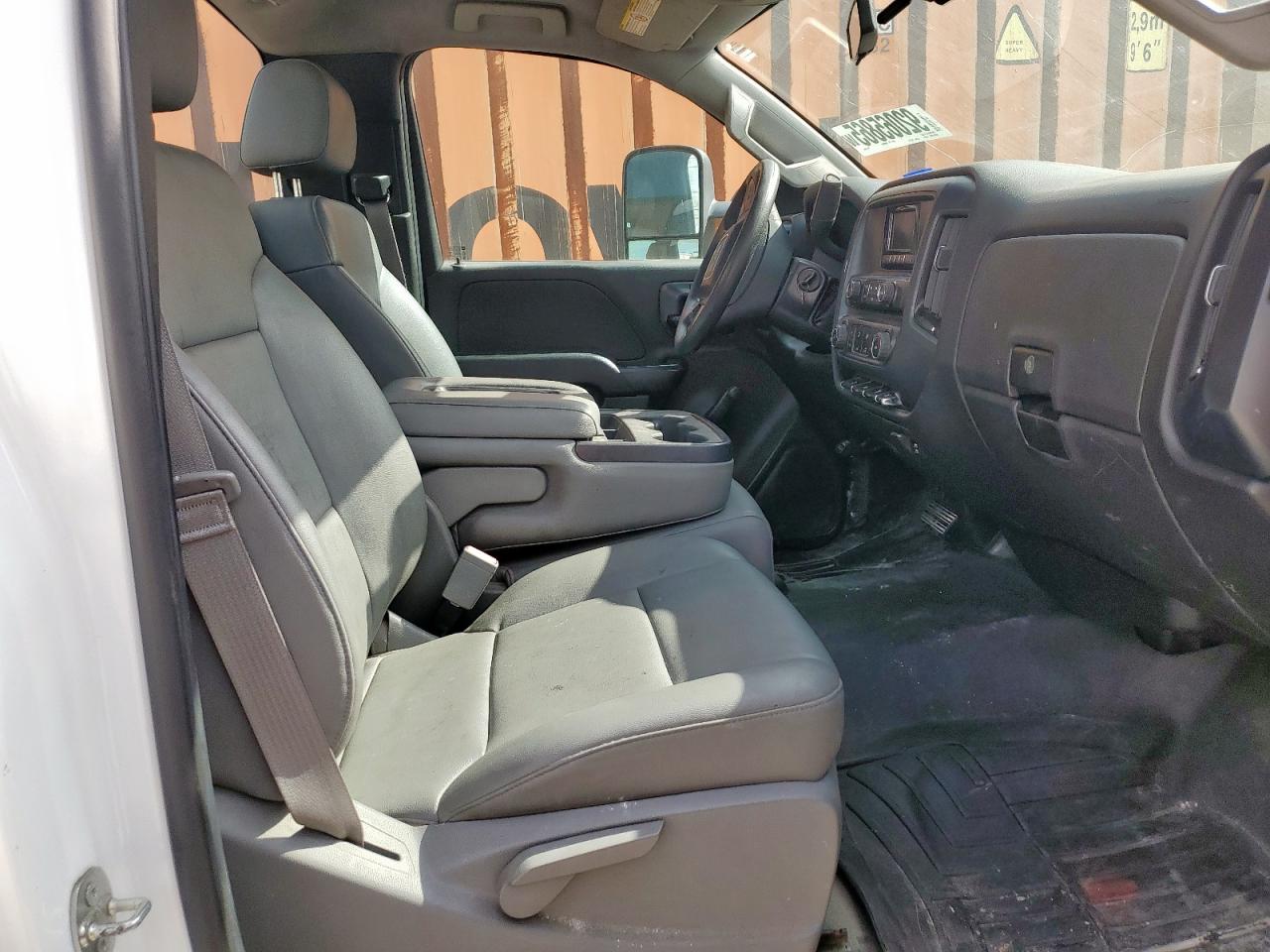 2015 GMC Sierra Truck Cab And Chassis VIN: 1GD311C81FF559432 Lot: 92065865