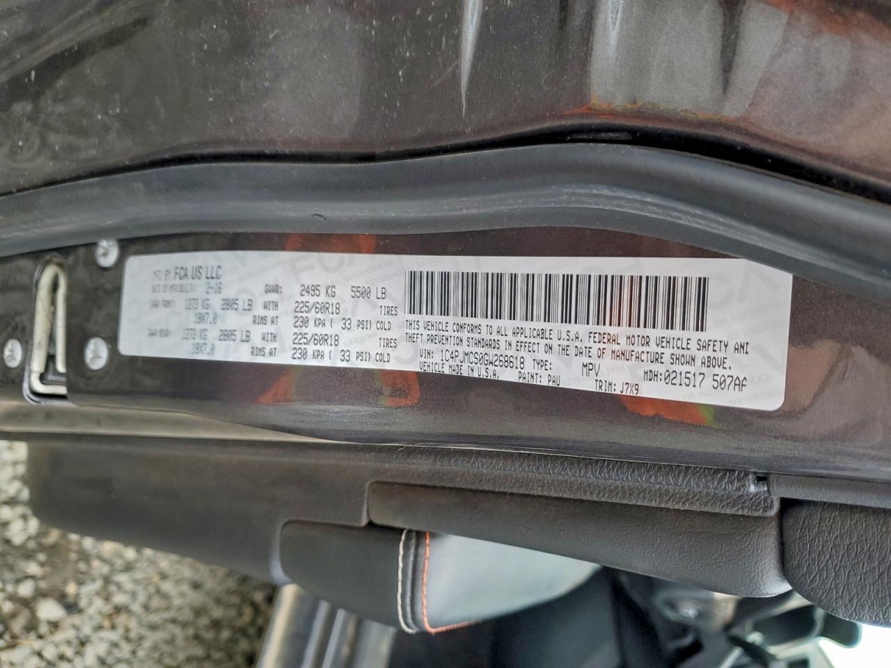 2016 Jeep Cherokee Latitude VIN: 1C4PJMCS0GW268618 Lot: 92758875