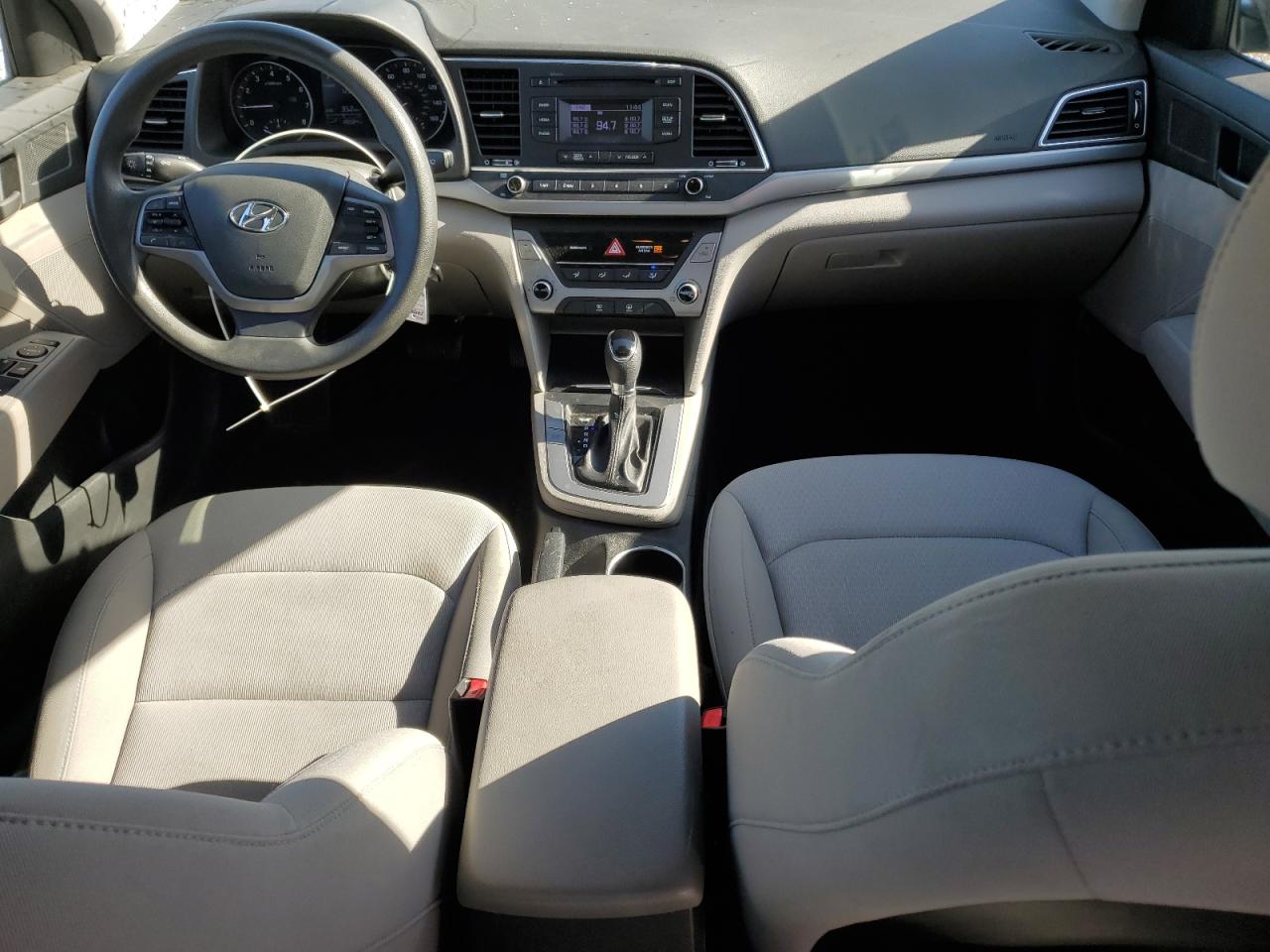 2018 Hyundai Elantra Se VIN: KMHD74LF5JU593929 Lot: 92915835