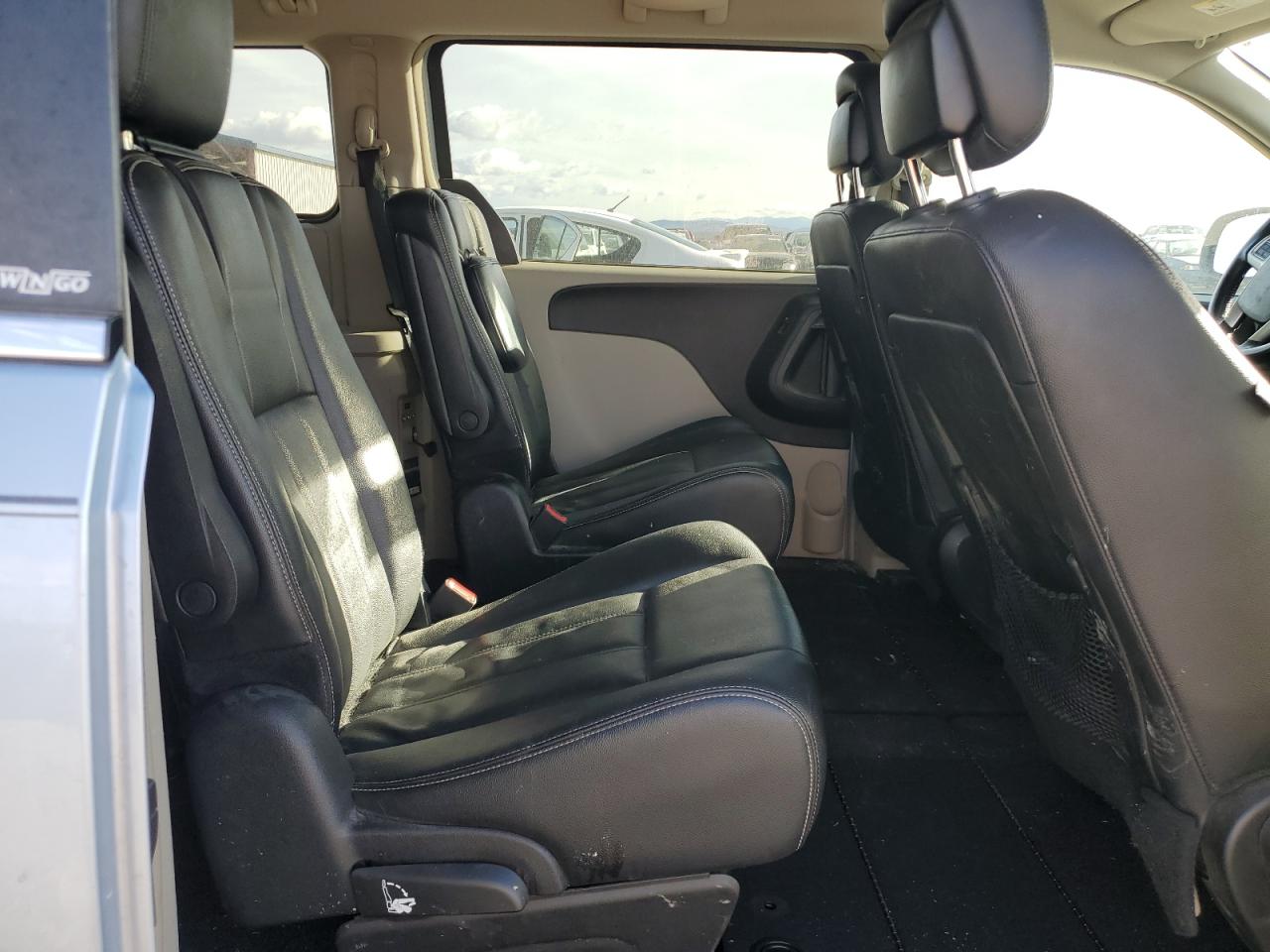 2013 Chrysler Town & Country Touring VIN: 2C4RC1BG0DR741730 Lot: 92352015