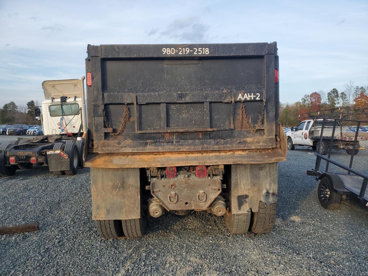 2005 International Worksr7500 - Dump Truck VIN: 1HTWPAZT85J005654 Lot: 92083255