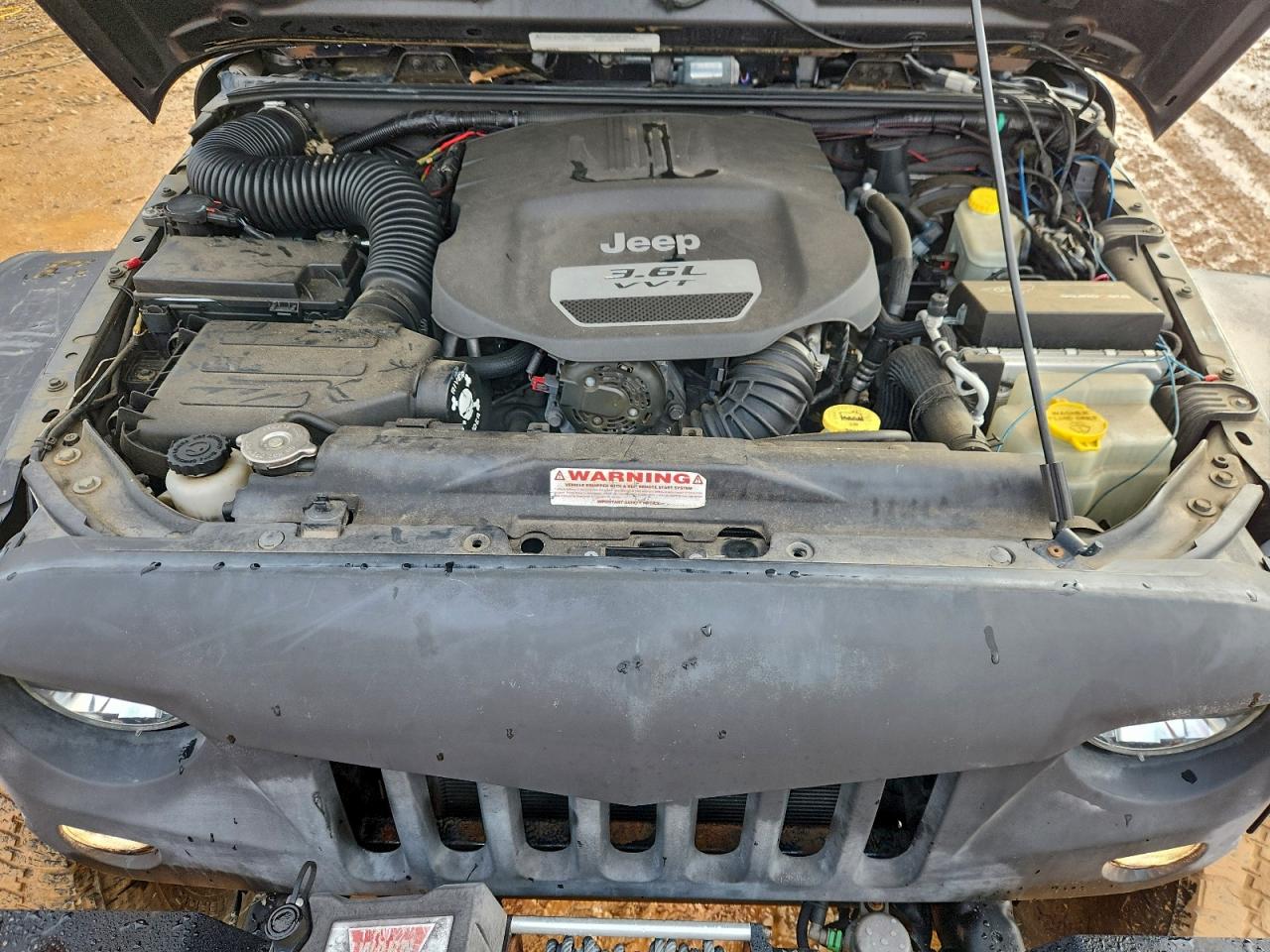 2012 Jeep Wrangler Unlimited Sport VIN: 1C4BJWDG2CL285982 Lot: 94131105