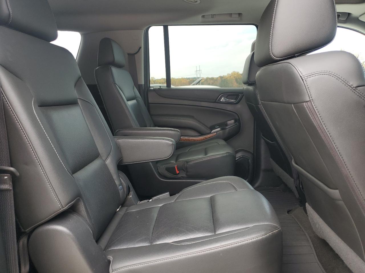 2018 Chevrolet Suburban K1500 Premier VIN: 1GNSKJKCXJR360705 Lot: 91899765