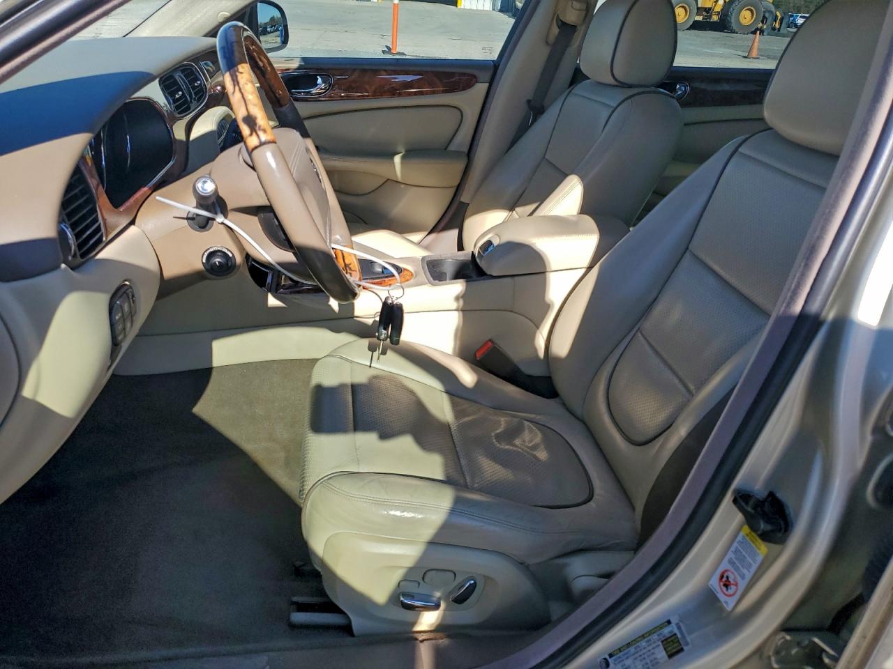 2008 Jaguar Xj8 L VIN: SAJWA79B08SH20214 Lot: 92072985