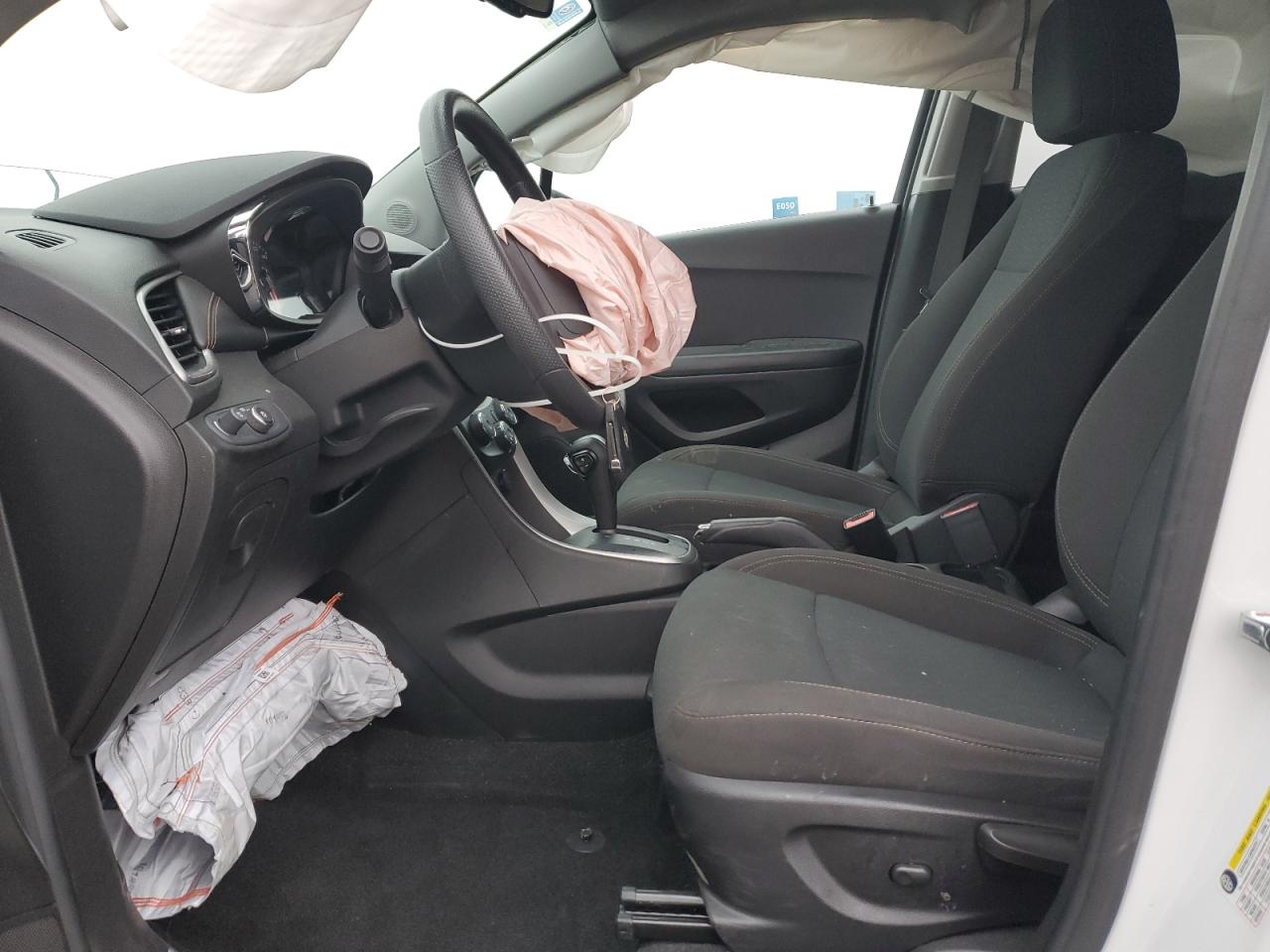 2022 Chevrolet Trax Ls VIN: KL7CJNSM0NB502376 Lot: 92744935