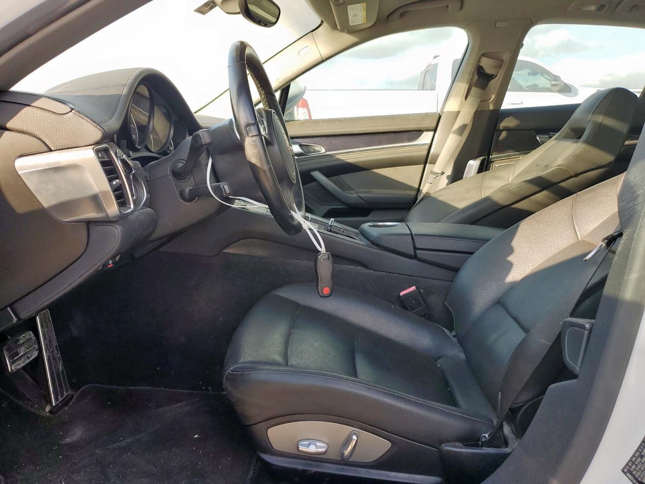 2014 Porsche Panamera S Hybrid VIN: WP0AD2A70EL044747 Lot: 92244395