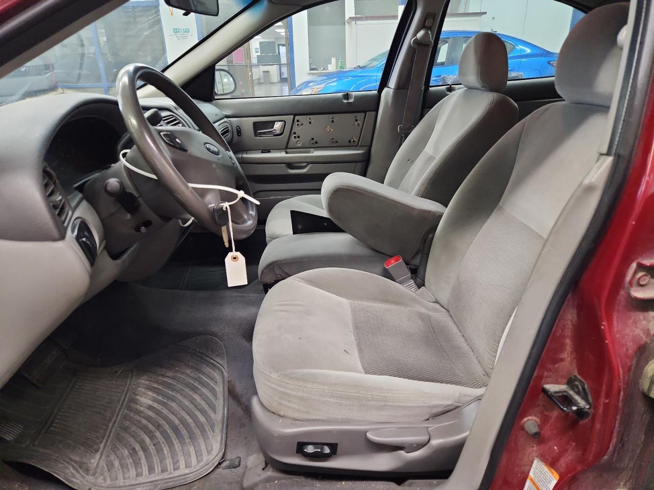 2003 Ford Taurus Se VIN: 1FAHP58U83A187950 Lot: 89882345