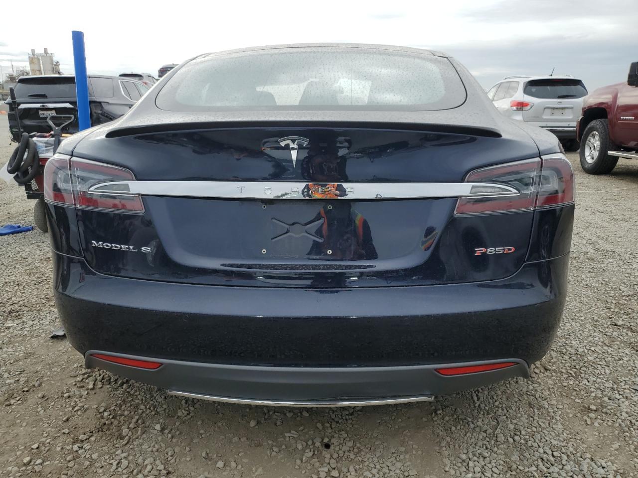 2015 Tesla Model S 85D VIN: 5YJSA1H2XFFP73392 Lot: 92935565